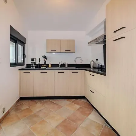 Et Volcans - Grand Proche Centre-ville Pour 24 Personnes Holiday home *