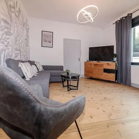 Et Volcans - Grand Proche Centre-ville Pour 24 Personnes * Clermont-Ferrand