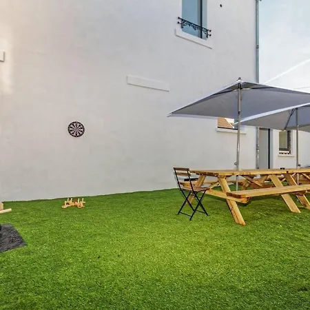 Holiday home Et Volcans - Grand Proche Centre-ville Pour 24 Personnes Clermont-Ferrand