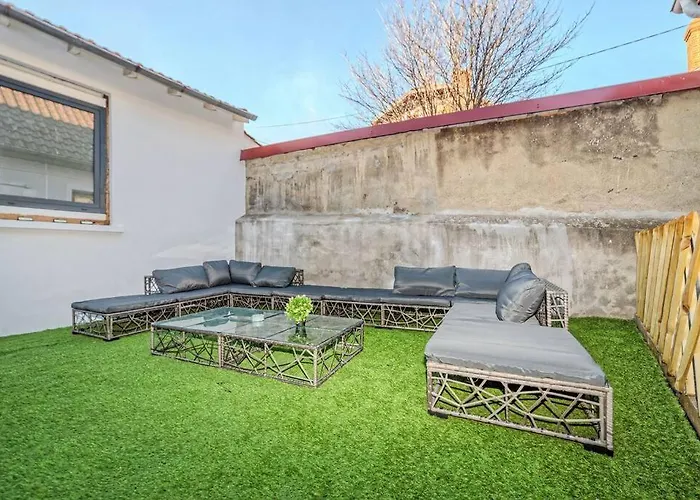 Et Volcans - Grand Proche Centre-ville Pour 24 Personnes Ferienhaus