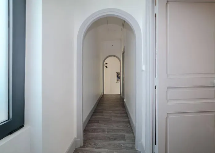 Et Volcans - Grand Proche Centre-ville Pour 24 Personnes Ferienhaus *