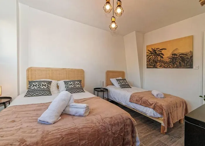 Et Volcans - Grand Proche Centre-ville Pour 24 Personnes Ferienhaus