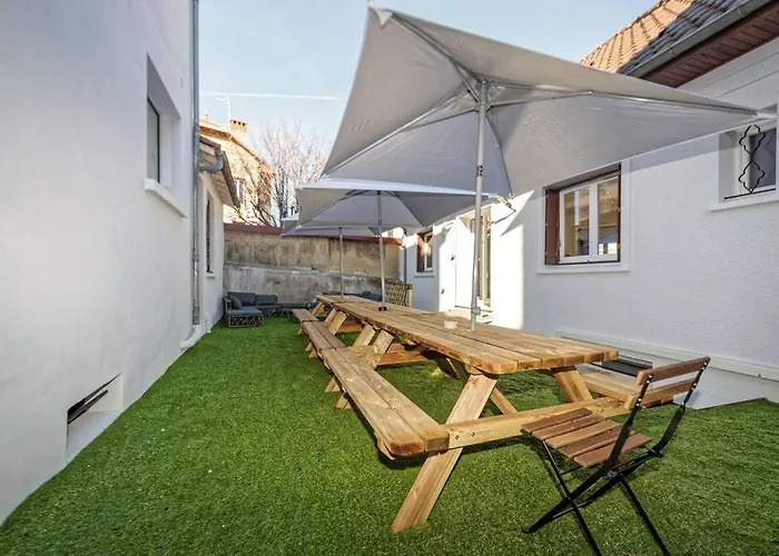 Et Volcans - Grand Proche Centre-ville Pour 24 Personnes Ferienhaus