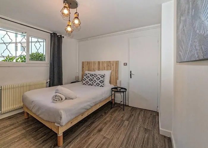 Ferienhaus Et Volcans - Grand Proche Centre-ville Pour 24 Personnes *