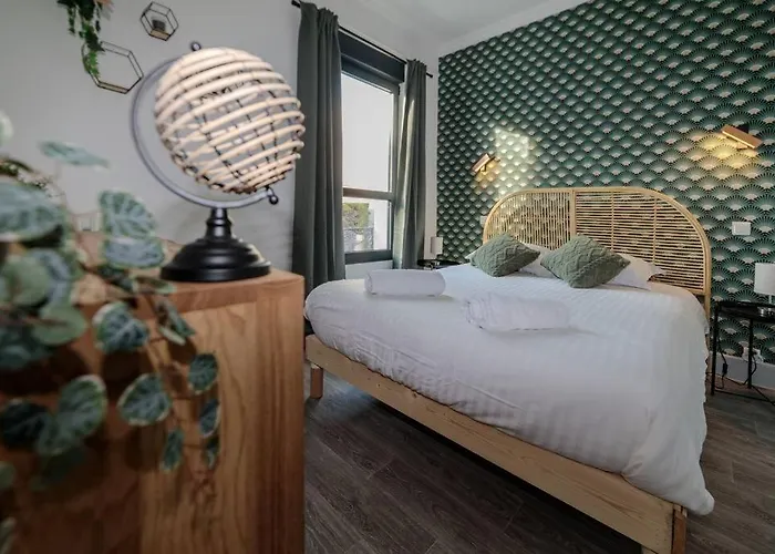 Ferienhaus Et Volcans - Grand Proche Centre-ville Pour 24 Personnes